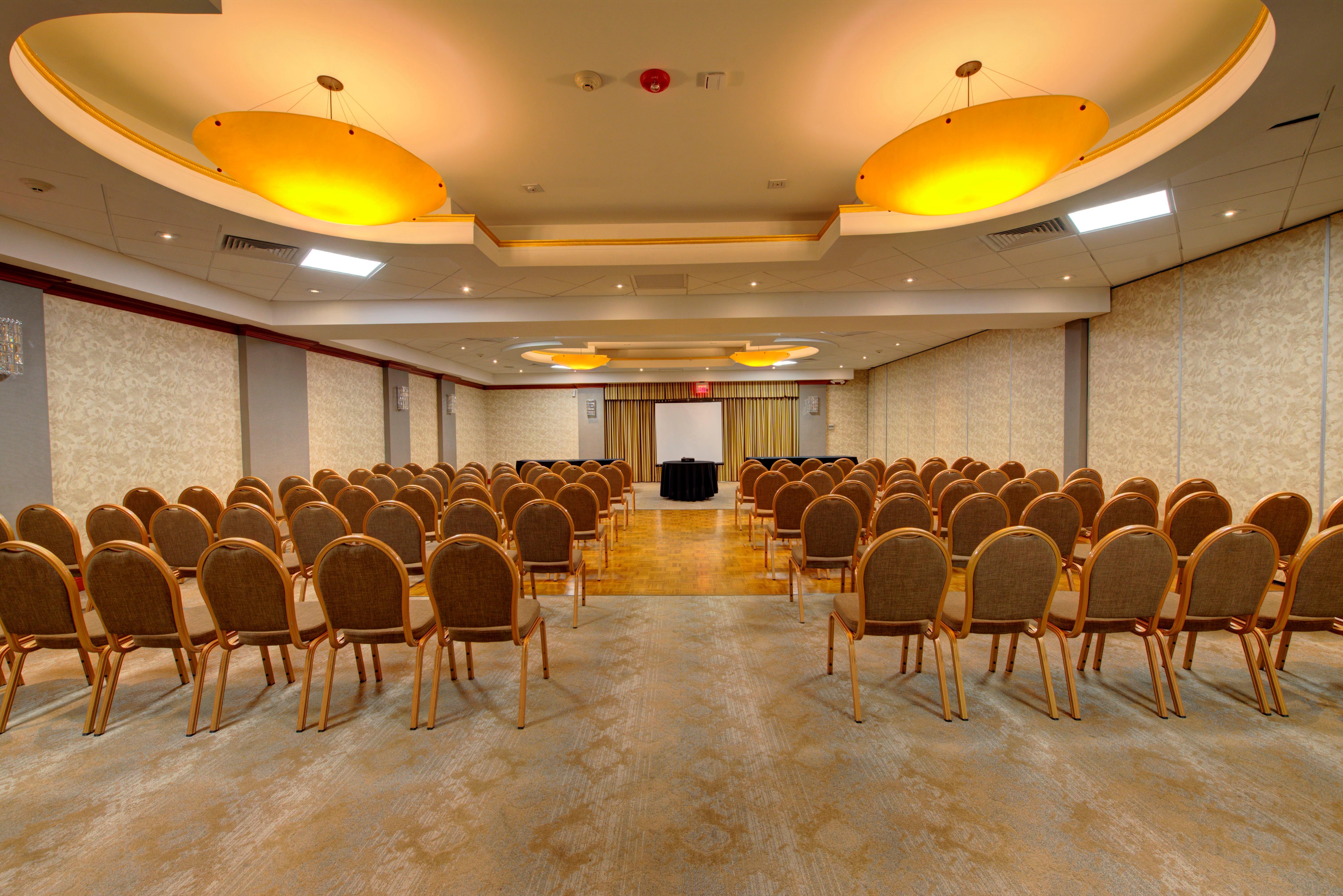Holiday Inn Plainview-Long Island By Ihg Extérieur photo