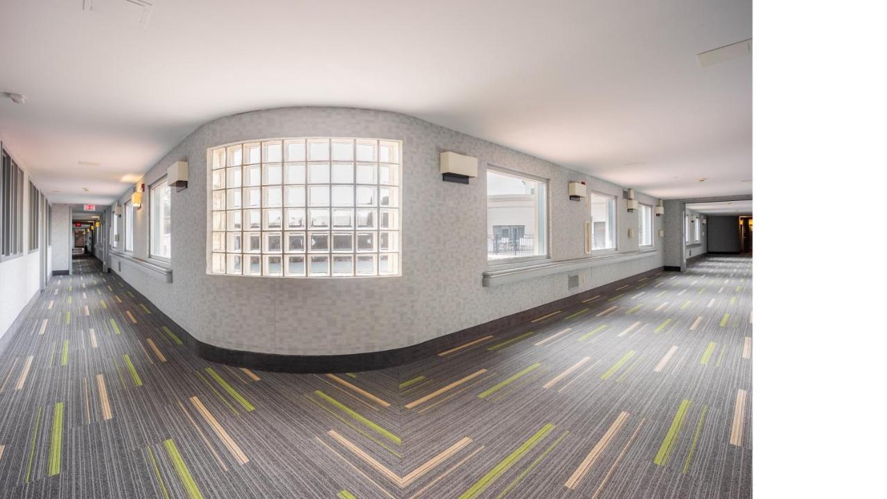 Holiday Inn Plainview-Long Island By Ihg Extérieur photo