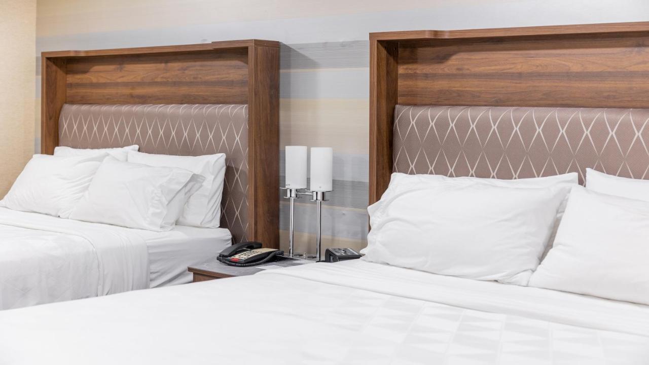 Holiday Inn Plainview-Long Island By Ihg Extérieur photo