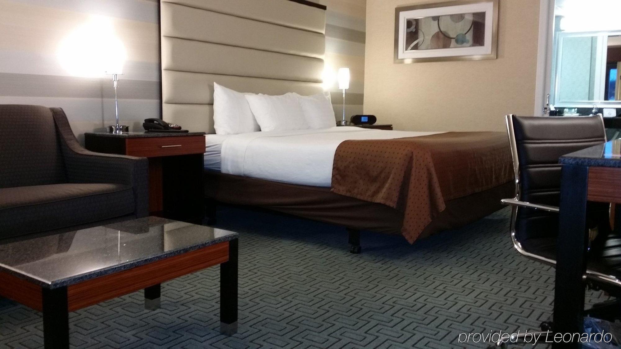 Holiday Inn Plainview-Long Island By Ihg Extérieur photo